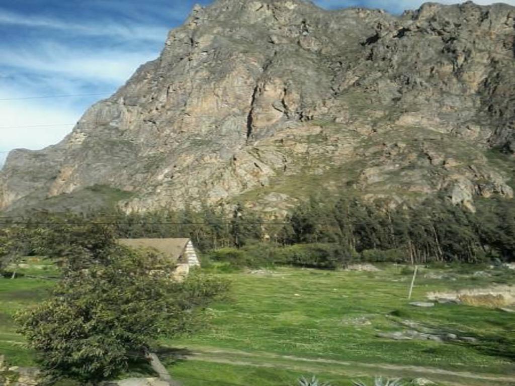 Munay Punku Ollantaytambo Exterior photo